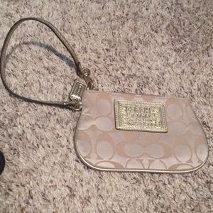 Coach poppy Wristlet